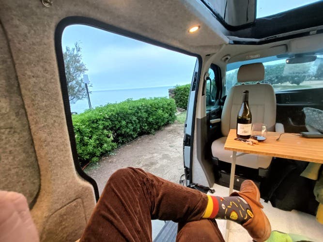 Ready to travel or rent out: VW Camper T6.1 with low mileage